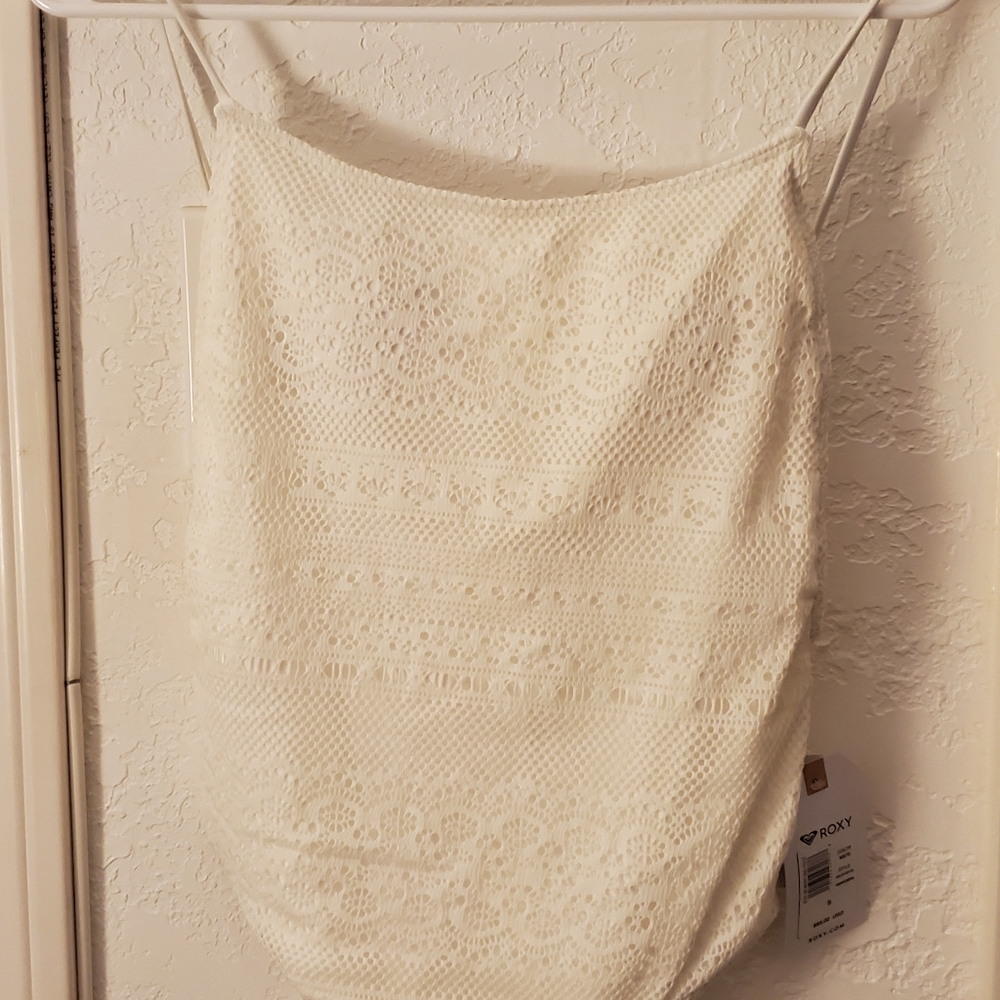 NWT white Roxy one piece bathing suit